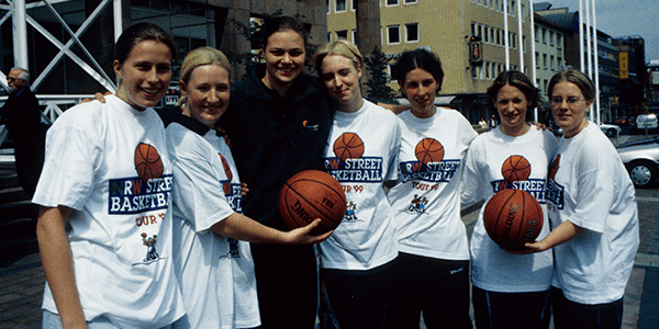 1999
